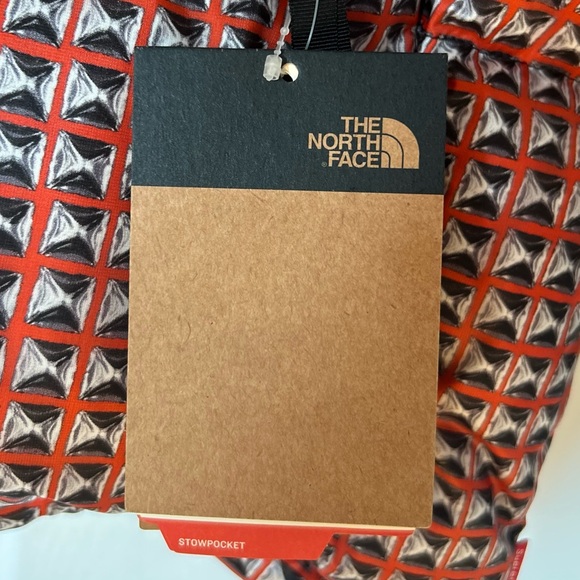 Supreme/The North Face
Studded Nuptse Vest Red SS21 USL - Picture 4 of 16